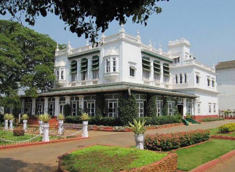 The Green Hotel Мисор Екстериор снимка