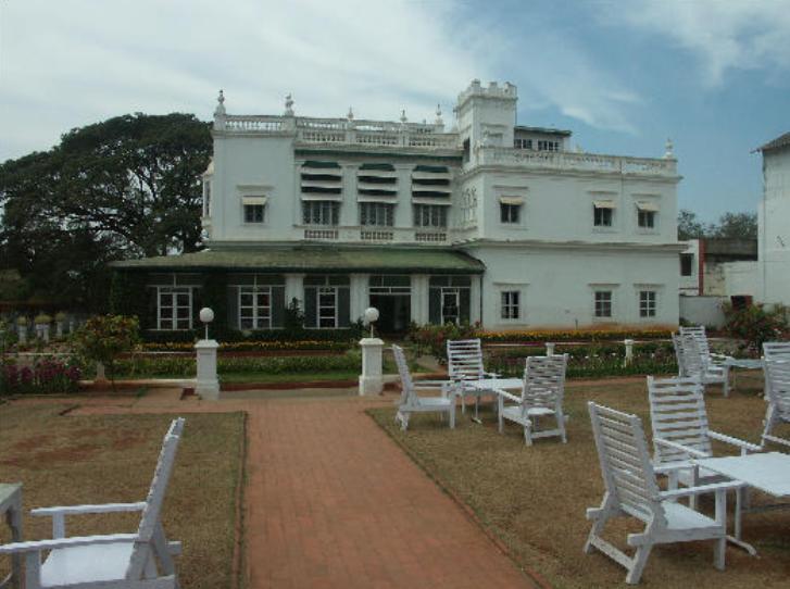 The Green Hotel Мисор Екстериор снимка